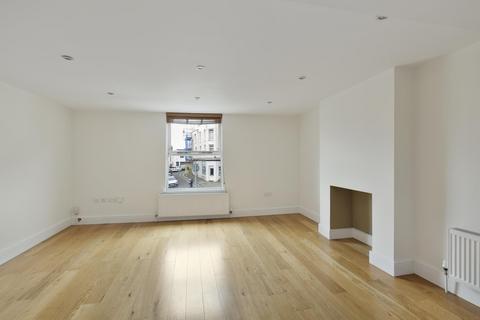 3 bedroom flat to rent, Whiteladies Road, Clifton, BS8