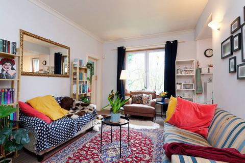 3 bedroom apartment for sale - 36 0/1 Dorchester Avenue, Glasgow, G12 0EE