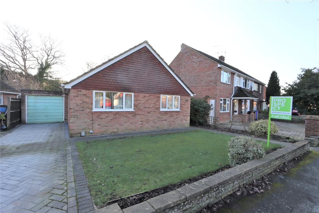 Newfield Avenue, Farnborough... 3 bed bungalow £475,000