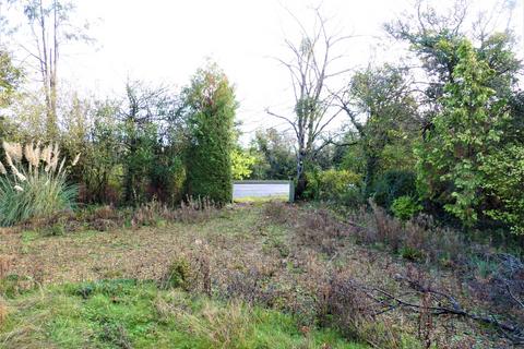 Lindens Box End Road, Bromham, Bedford, MK43 8LU