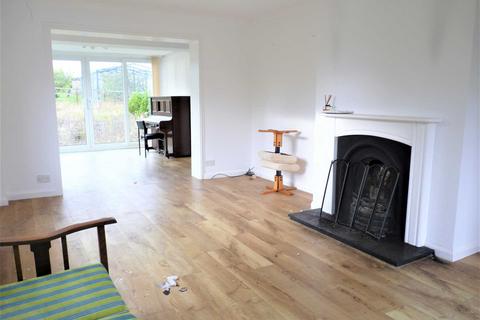 Lindens Box End Road, Bromham, Bedford, MK43 8LU