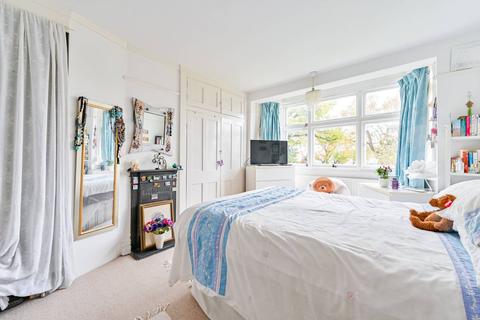 12 East Court, Wembley, HA0 3QJ
