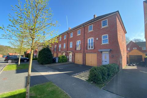 3 bedroom terraced house to rent, Watt Avenue, Colsterworth, Grantham, NG33