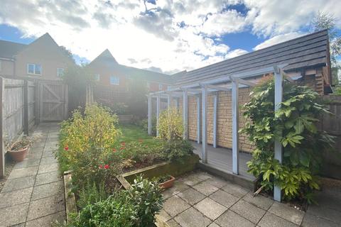 3 bedroom terraced house to rent, Watt Avenue, Colsterworth, Grantham, NG33