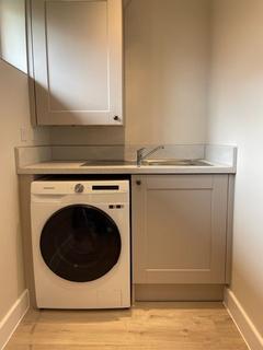 3 bedroom detached house to rent, 30 Sea Clover Lane , Wyke Regis