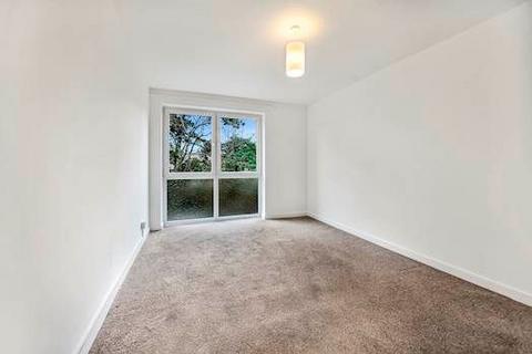 1 bedroom flat to rent, Urquhart Court,  Park Road, Beckenham