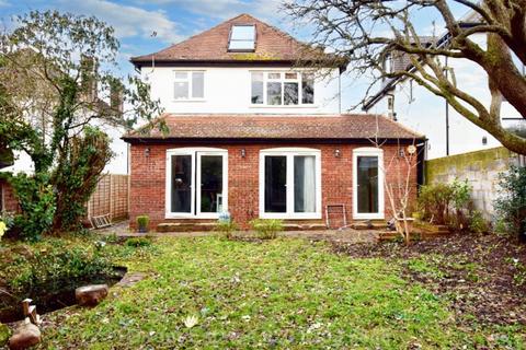 20 Edgeworth Avenue, London, NW4 4EY