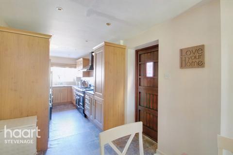 39 Cherry Tree Rise, Walkern, Stevenage, SG2 7JL