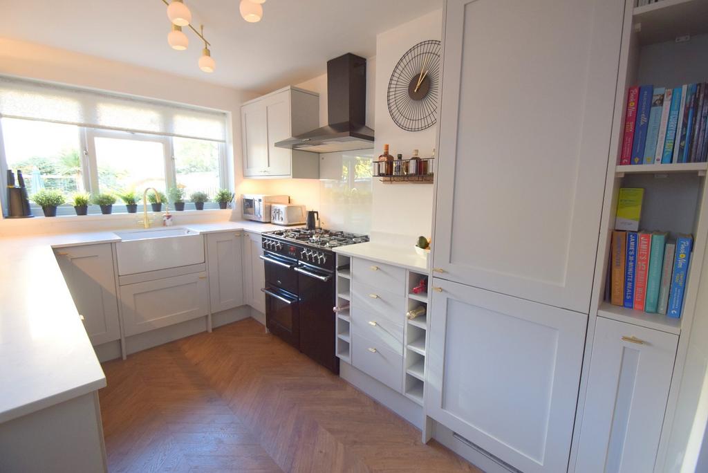 Arthur Road, Windsor, Berkshire, SL4 3 bed terraced house for sale £