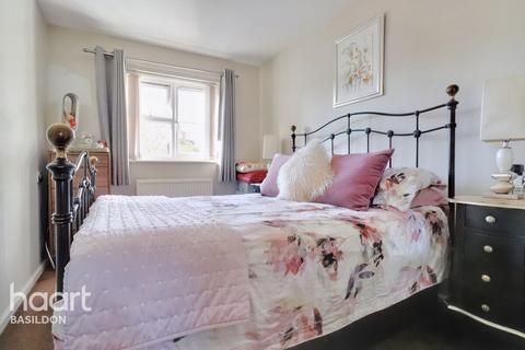 2 bedroom flat for sale - Bridgecote Lane, Basildon