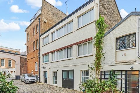 1 bedroom flat for sale, Chester Square Mews, London, SW1W