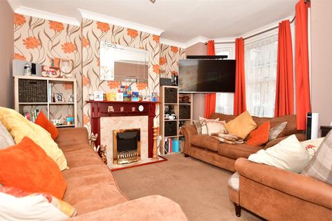 14 Gladstone Road, Folkestone, CT19 5NQ