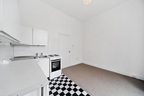 1 bedroom flat to rent - Northwood Road, London