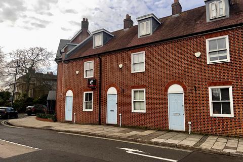 2 bedroom terraced house to rent, Reedley Mews Priestlands Place, Lymington, Hampshire, SO41