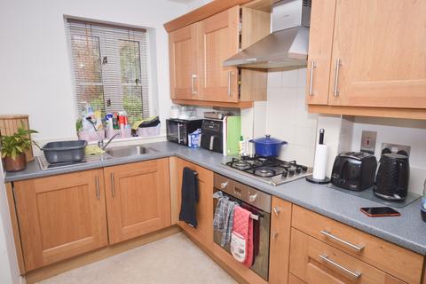 2 bedroom terraced house to rent, Reedley Mews Priestlands Place, Lymington, Hampshire, SO41