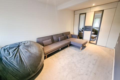 42 Welley Road, Wraysbury, Staines-upon-thames, TW19 5DJ