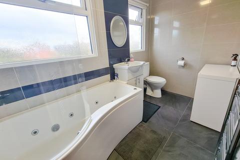 42 Welley Road, Wraysbury, Staines-upon-thames, TW19 5DJ