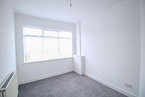 10 Dock Meadow Drive, Wolverhampton, WV4 6LE