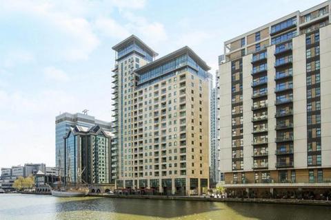 2 bedroom flat to rent, Discovery Dock East Tower, Canary Wharf, London, United Kingdom, E14 9RU