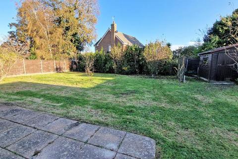 3 bedroom detached bungalow for sale - Woodland Grove, Bembridge, Isle of Wight, PO35 5SG