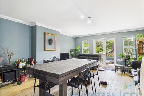 4 bedroom detached house for sale, Falmer Road, Woodingdean