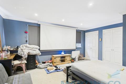 4 bedroom detached house for sale, Falmer Road, Woodingdean