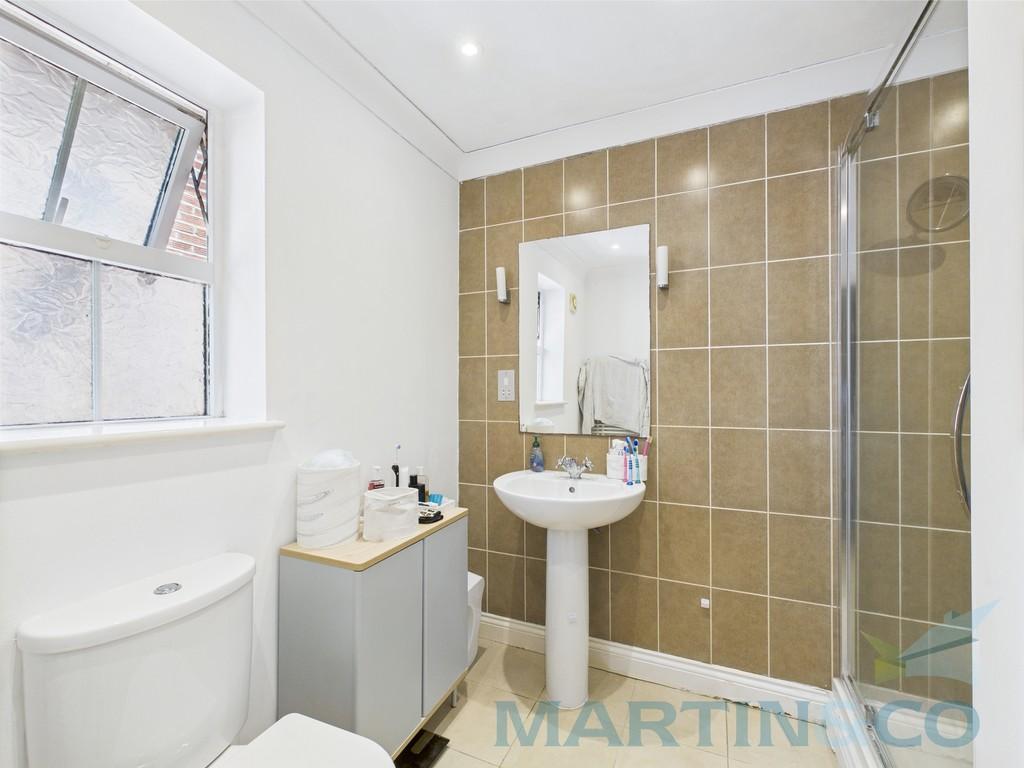 Bedroom 3 Ensuite