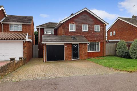 4 bedroom detached house for sale, Ailsworth Road, Limbury Mead, Luton, Bedfordshire, LU3 2UG