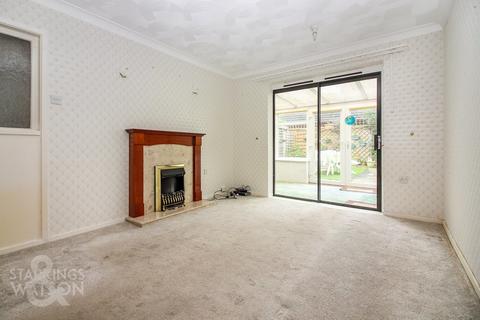 2 bedroom semi-detached bungalow for sale - Zephyr Close, Caister-on-sea, Great Yarmouth