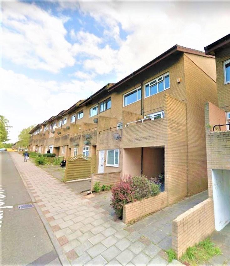 Marjoram Place, Conniburrow, Milton Keynes, MK14 4 bed townhouse for