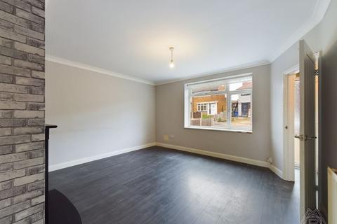 16 Cullen Square, South Ockendon, RM15 6AB