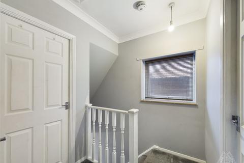 16 Cullen Square, South Ockendon, RM15 6AB
