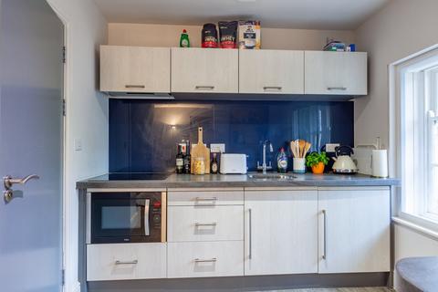 Studio to rent, St Mary's Square, The Old Courthouse Apartments, 19 Princess Way