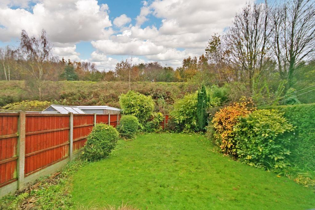 St Marys Street, Warrington, WA4 3 bed semidetached house £175,000