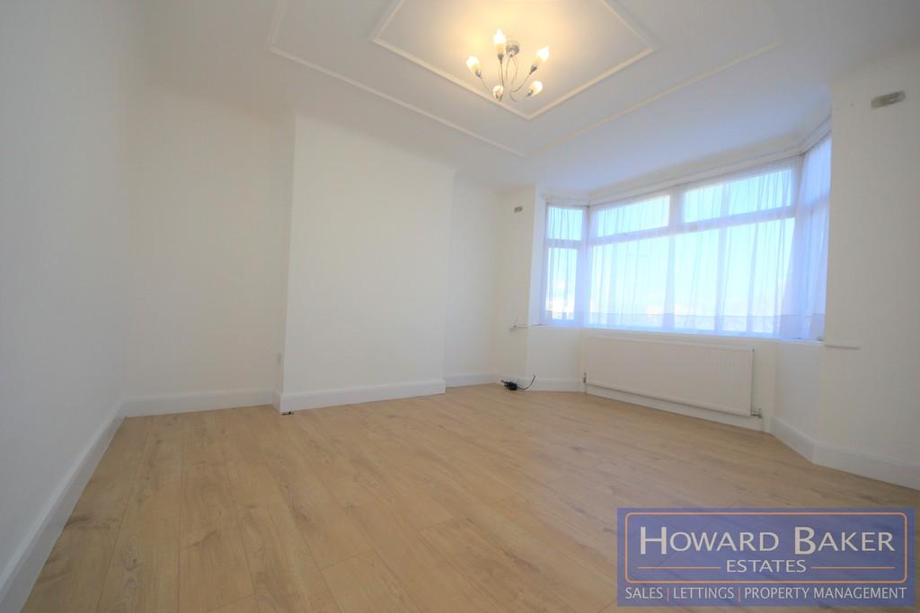 Hay Lane, Kingsbury 2 bed apartment £1,550 pcm (£358 pw)