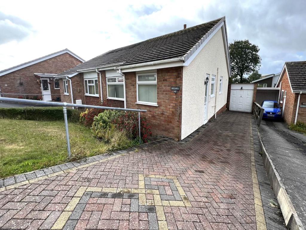 Rhoshendre, Waunfawr, Aberystwyth 3 bed semidetached bungalow for sale