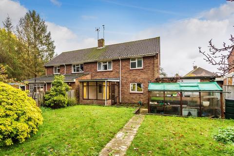 63 Chestnut Copse, Oxted, RH8 0JJ