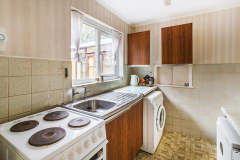 63 Chestnut Copse, Oxted, RH8 0JJ