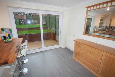 3 bedroom semi-detached house to rent - Troubridge Walk, Rugby, CV22