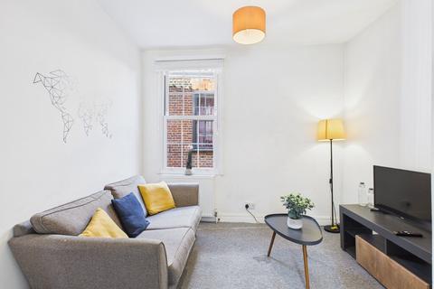 2 bedroom flat to rent, St Benedicts Street