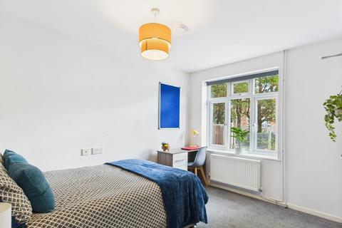 5 bedroom terraced house to rent, Darrell Place