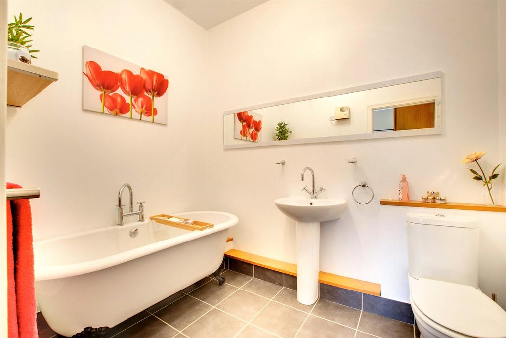 En Suite Bathroom