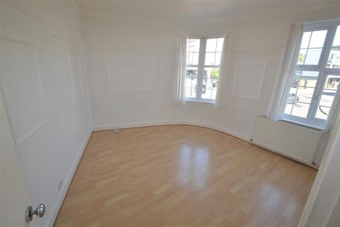 4 bedroom house to rent - Milsmead Way, Loughton IG10