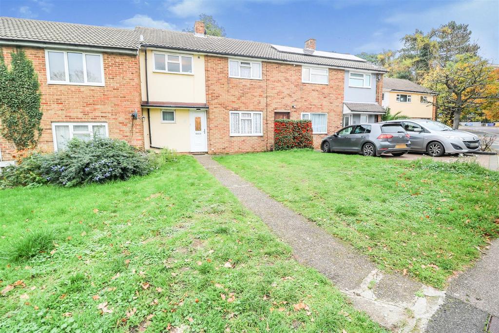 Rectory Wood, Harlow 3 bed terraced house £325,000
