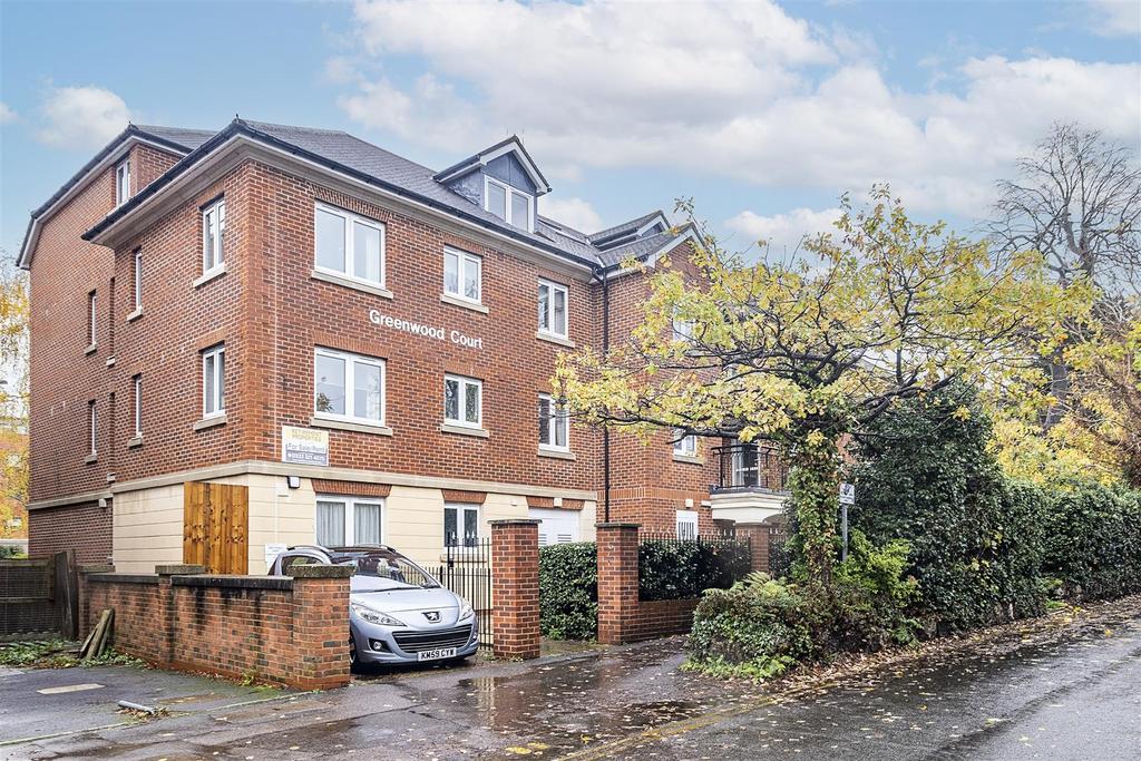 18-greenwood-court-014.jpg