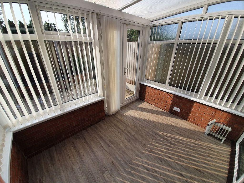 Hamilton Avenue, Halesowen 1 bed flat £595 pcm (£137 pw)