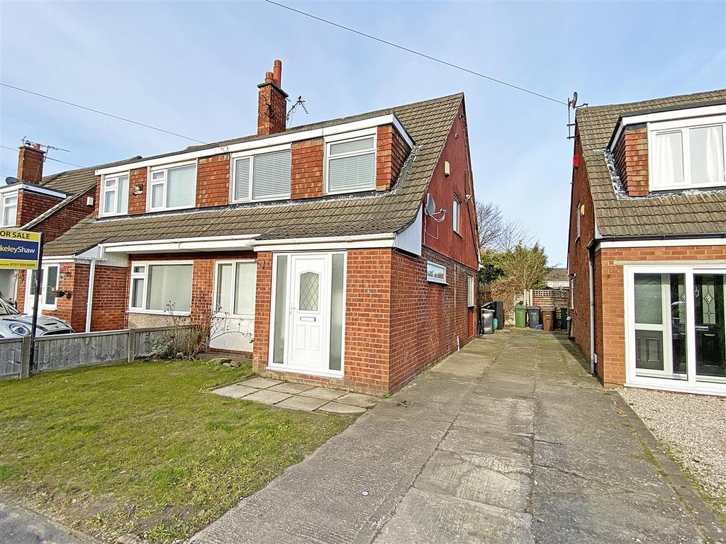 Alt Road, Formby, Liverpool 3 bed semidetached house £219,000