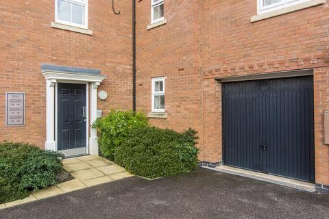 2 bedroom flat for sale - Angell Drive, Market Harborough