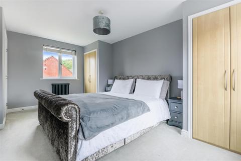 4 bedroom semi-detached house for sale - Pigeon Grove Bracknell, Berkshire, RG12 8AP
