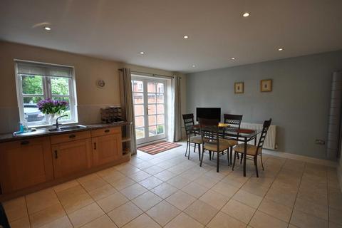 4 bedroom townhouse to rent - Northumberland Road, Leamington Spa